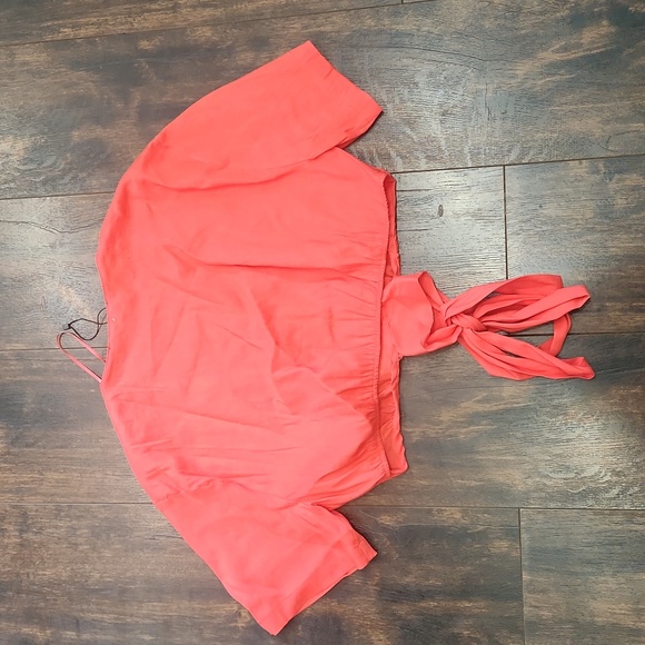 ZARA cropped wrap top L red short sleeve v-neck blouse - Picture 3 of 4